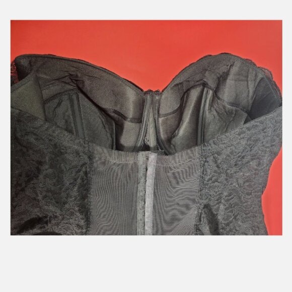 New Lace Goddess Corset Bustier – Black (Multiple Sizes) - Picture 5 of 9